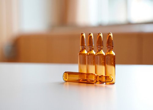 Ампулы коричневого цвета